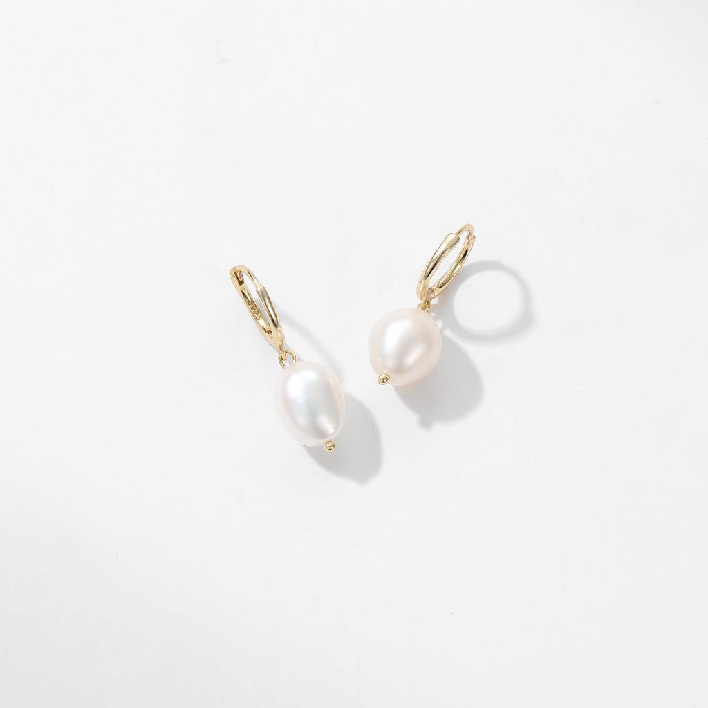 Pearl Drop Earring